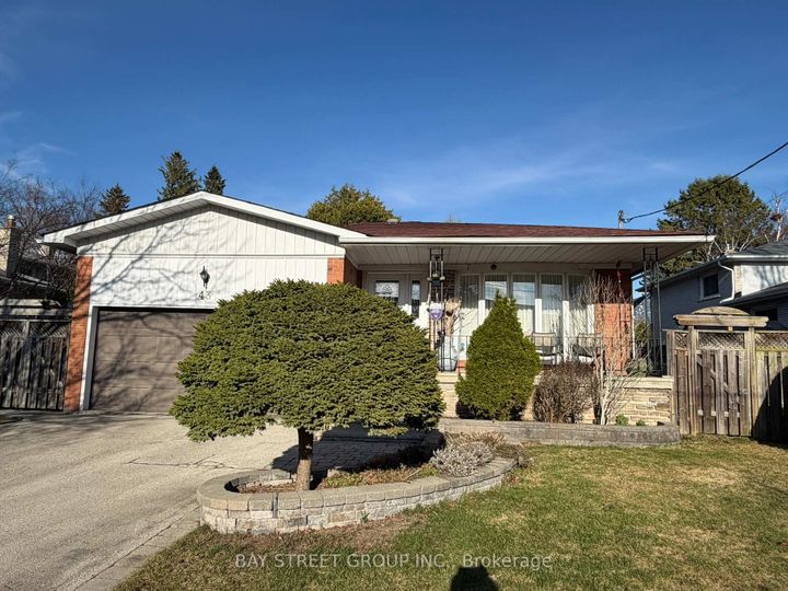 Photo 1 at 43 Appian Drive, Bayview Village, Toronto