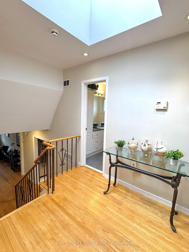 Photo 10 at 43 Appian Drive, Bayview Village, Toronto