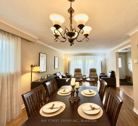 Photo 4 at 43 Appian Drive, Bayview Village, Toronto
