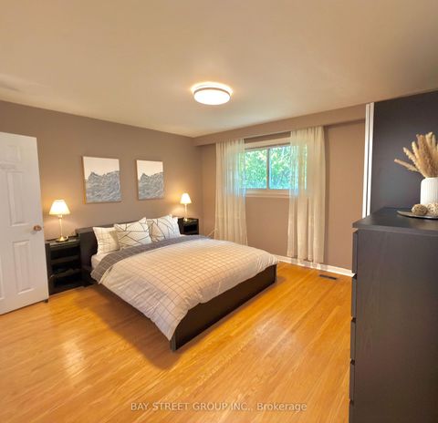 Photo 12 at 43 Appian Drive, Bayview Village, Toronto