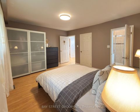 Photo 13 at 43 Appian Drive, Bayview Village, Toronto