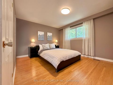 Photo 14 at 43 Appian Drive, Bayview Village, Toronto