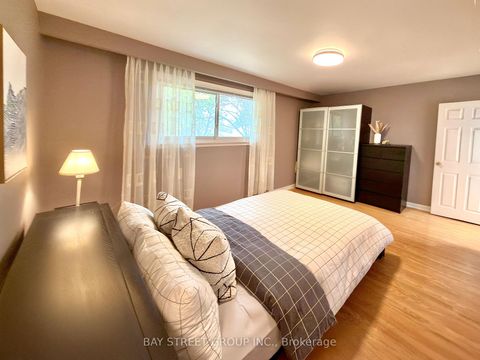 Photo 16 at 43 Appian Drive, Bayview Village, Toronto
