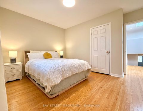 Photo 22 at 43 Appian Drive, Bayview Village, Toronto
