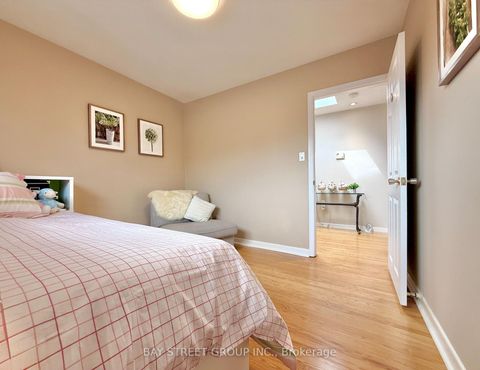 Photo 25 at 43 Appian Drive, Bayview Village, Toronto