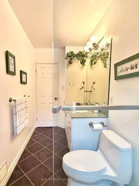 Photo 31 at 43 Appian Drive, Bayview Village, Toronto