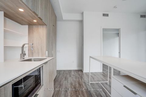 Photo 13 at 710 - 77 Shuter Street, Yonge Corridor, Toronto