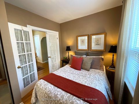Photo 7 at 92 Eileen Avenue, Smythe, Toronto