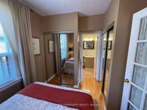Photo 8 at 92 Eileen Avenue, Smythe, Toronto