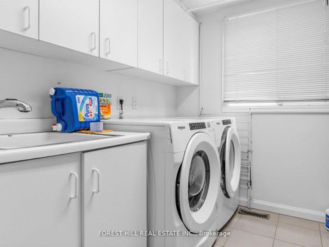 Photo 18 at 43 Beaverhall Drive, Windfields, Toronto