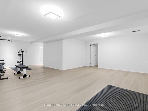 Photo 32 at 43 Beaverhall Drive, Windfields, Toronto