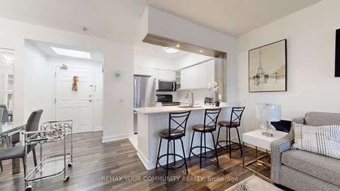 Photo 4 at 111 - 7398 Yonge Street, Yorkhill, Vaughan