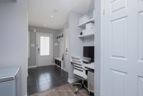Photo 5 at 98 Howe Avenue, Birchmount, Toronto