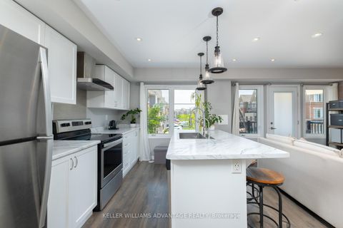 Photo 7 at 98 Howe Avenue, Birchmount, Toronto