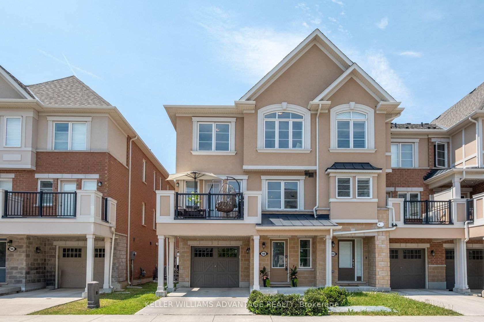 98 Howe Avenue, Birchmount, Toronto 
