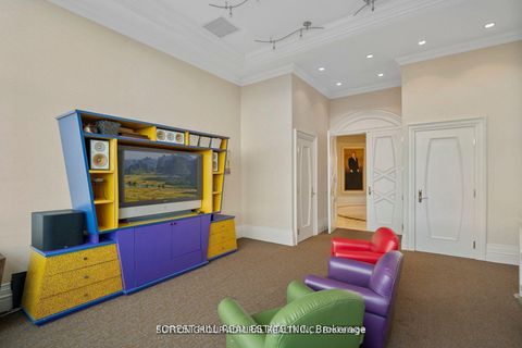 Photo 6 at Uph - 1 Cordoba Drive, Lakeview Estates, Vaughan