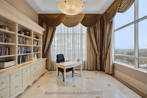 Photo 17 at Uph - 1 Cordoba Drive, Lakeview Estates, Vaughan