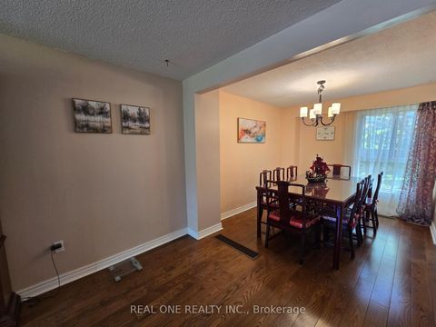 Photo 5 at 174 Rusty Crestway, Don Valley Village, Toronto
