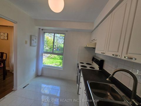 Photo 12 at 174 Rusty Crestway, Don Valley Village, Toronto