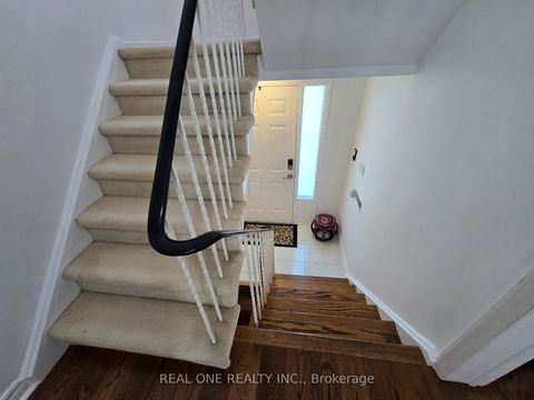 Photo 15 at 174 Rusty Crestway, Don Valley Village, Toronto