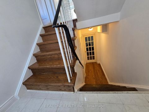 Photo 16 at 174 Rusty Crestway, Don Valley Village, Toronto