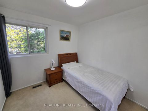 Photo 21 at 174 Rusty Crestway, Don Valley Village, Toronto