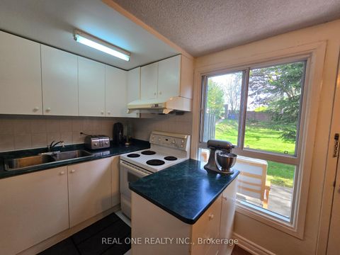 Photo 28 at 174 Rusty Crestway, Don Valley Village, Toronto