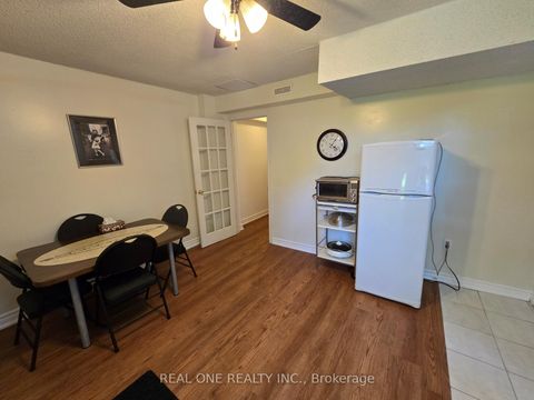 Photo 30 at 174 Rusty Crestway, Don Valley Village, Toronto