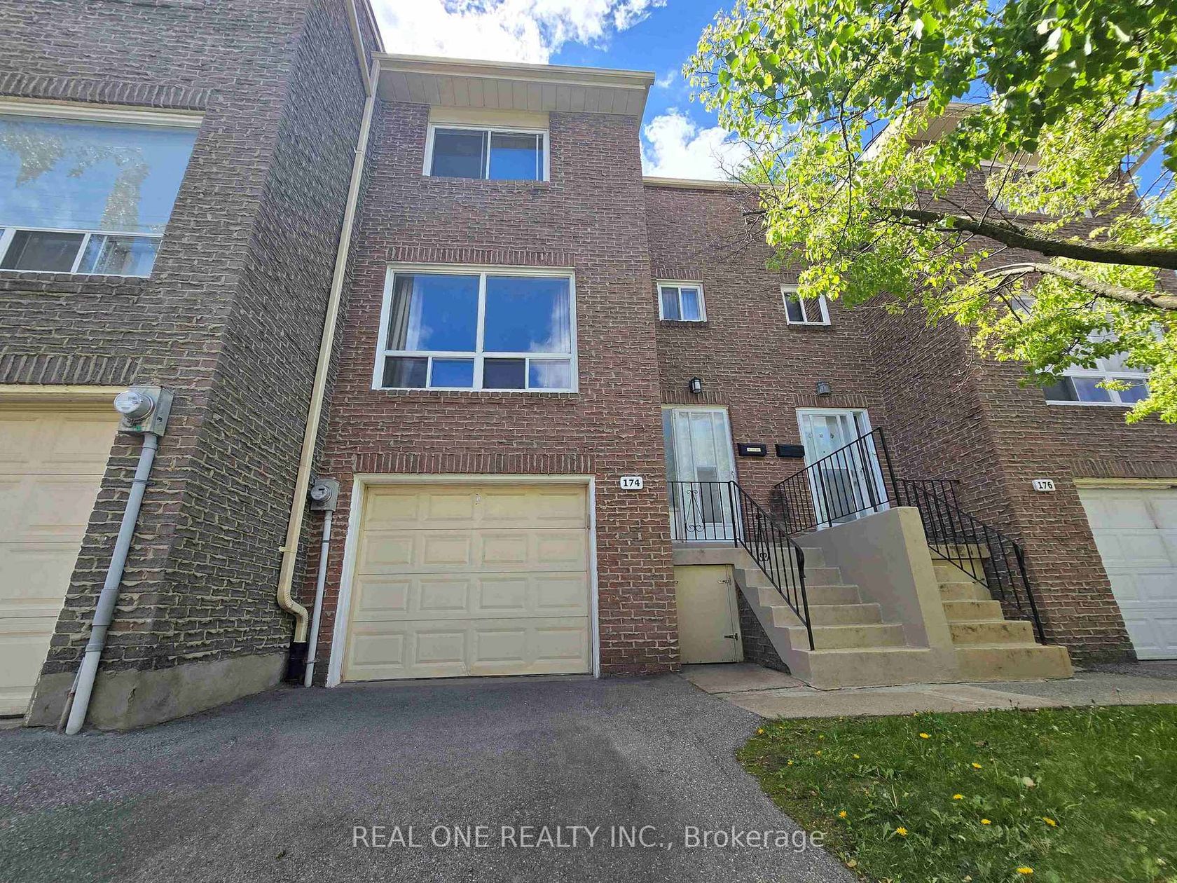 174 Rusty Crestway, Don Valley Village, Toronto 