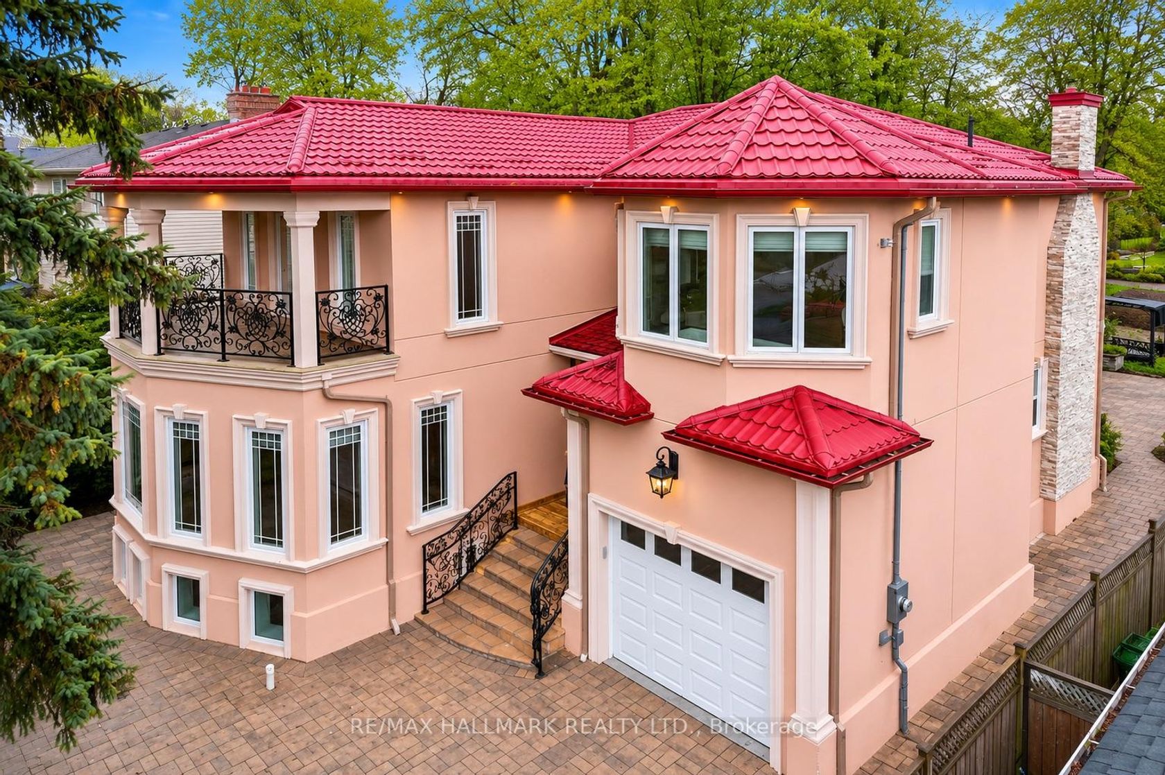 32 Orchard Park Drive, West Hill, Toronto photo number 2