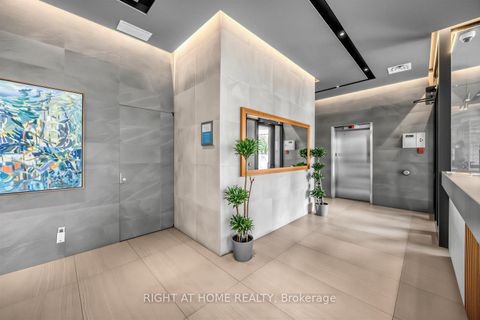 Photo 2 at 1906 - 260 Queens Quay W, Waterfront Communities C1, Toronto