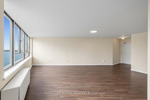 Photo 7 at 1906 - 260 Queens Quay W, Waterfront Communities C1, Toronto