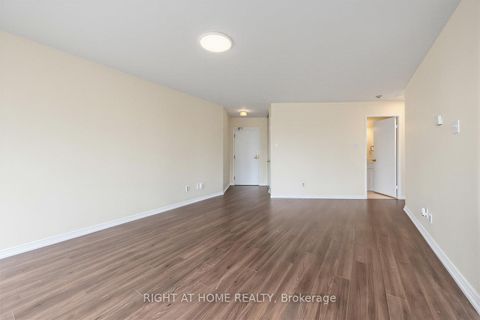 Photo 9 at 1906 - 260 Queens Quay W, Waterfront Communities C1, Toronto