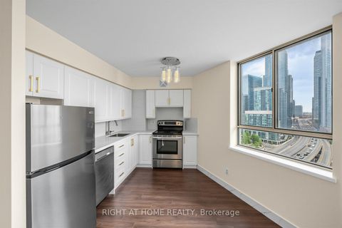 Photo 12 at 1906 - 260 Queens Quay W, Waterfront Communities C1, Toronto