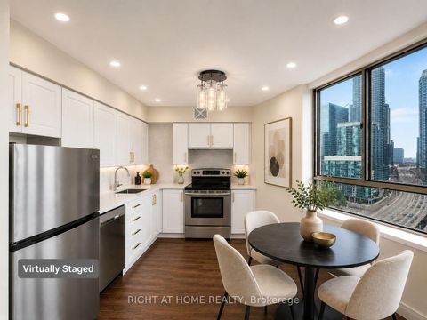 Photo 13 at 1906 - 260 Queens Quay W, Waterfront Communities C1, Toronto