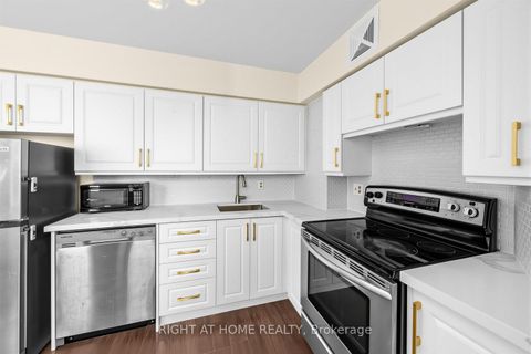 Photo 15 at 1906 - 260 Queens Quay W, Waterfront Communities C1, Toronto