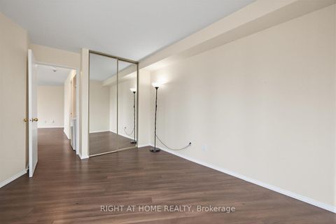 Photo 22 at 1906 - 260 Queens Quay W, Waterfront Communities C1, Toronto
