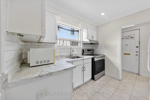 Photo 6 at 99 Laurel Avenue, Kennedy Park, Toronto