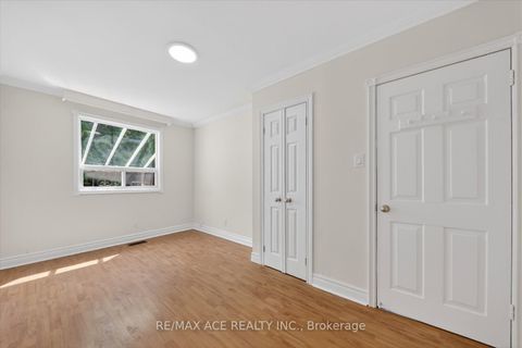 Photo 15 at 99 Laurel Avenue, Kennedy Park, Toronto