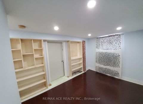 Photo 31 at 99 Laurel Avenue, Kennedy Park, Toronto