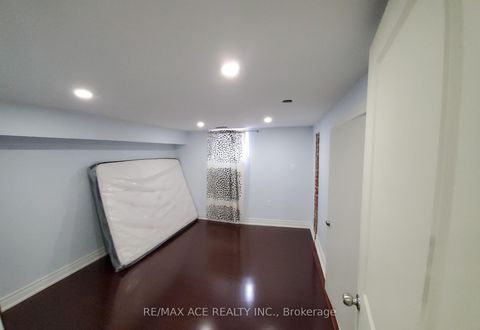 Photo 33 at 99 Laurel Avenue, Kennedy Park, Toronto
