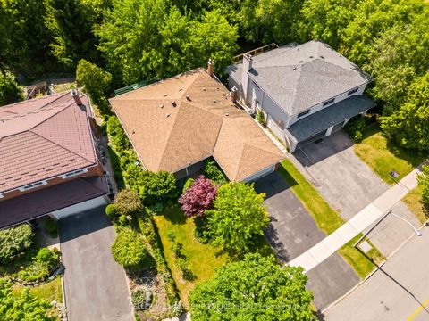 Photo 5 at 42 Pineway Boulevard, Steeles, Toronto