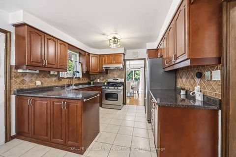 Photo 15 at 42 Pineway Boulevard, Steeles, Toronto