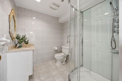 Photo 32 at 42 Pineway Boulevard, Steeles, Toronto