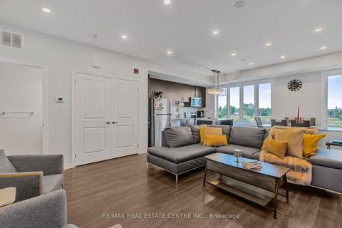 Photo 9 at 27 - 100 Long Branch Avenue, Long Branch, Toronto