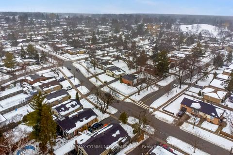 Photo 32 at 15 Ben Stanton Boulevard, Woburn, Toronto