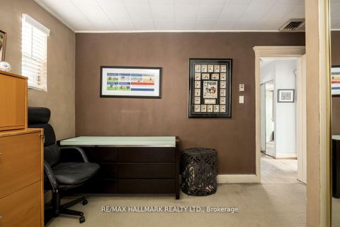 Photo 9 at 22 Airley Crescent, East York, Toronto