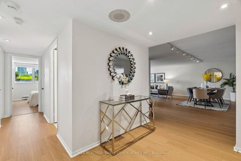 Photo 4 at 301 - 360 Bloor Street E, Moore Park, Toronto
