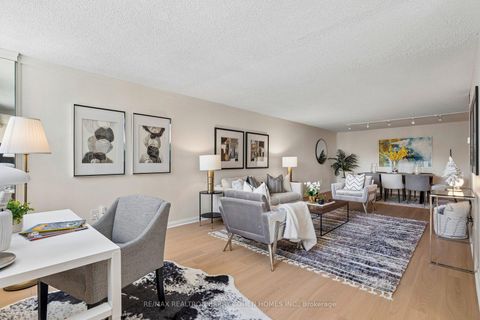 Photo 13 at 301 - 360 Bloor Street E, Moore Park, Toronto