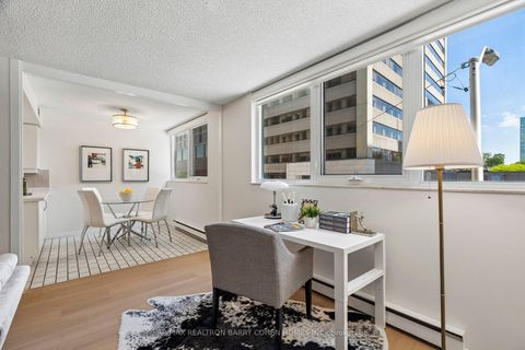 Photo 15 at 301 - 360 Bloor Street E, Moore Park, Toronto